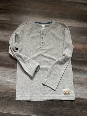 Levi's Light Gray Ribbed Henley with Dark Blue Trim
